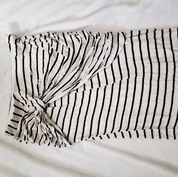 Six Skirts - Picture 2 of 16